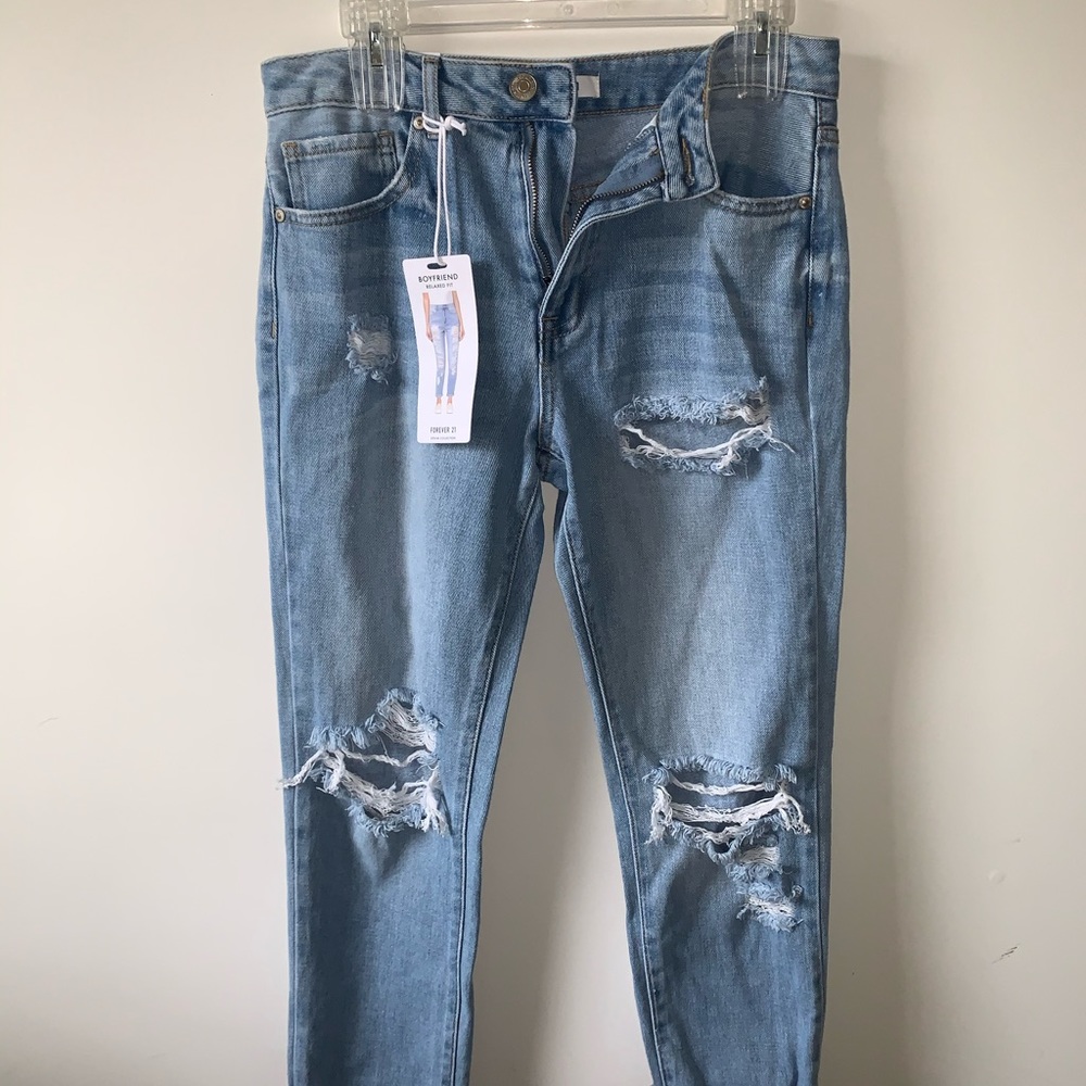 Ripped Boyfriend jeans (Forever 21)